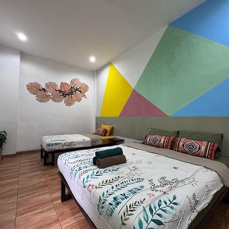 Mador Malang Dorm Hostel エクステリア 写真