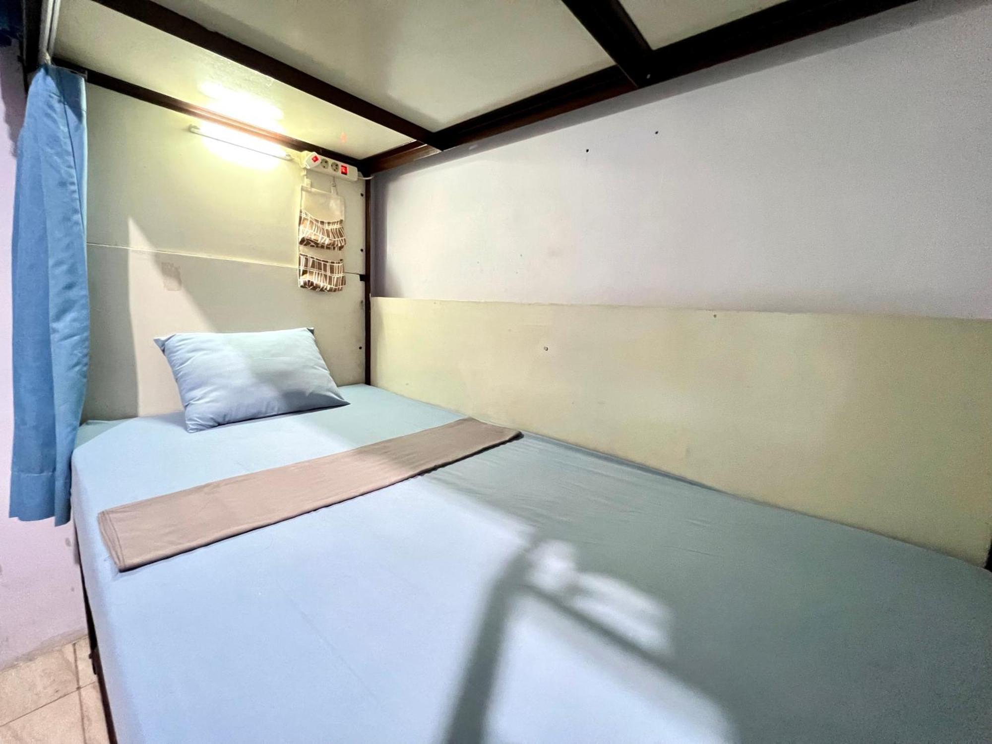 Mador Malang Dorm Hostel エクステリア 写真