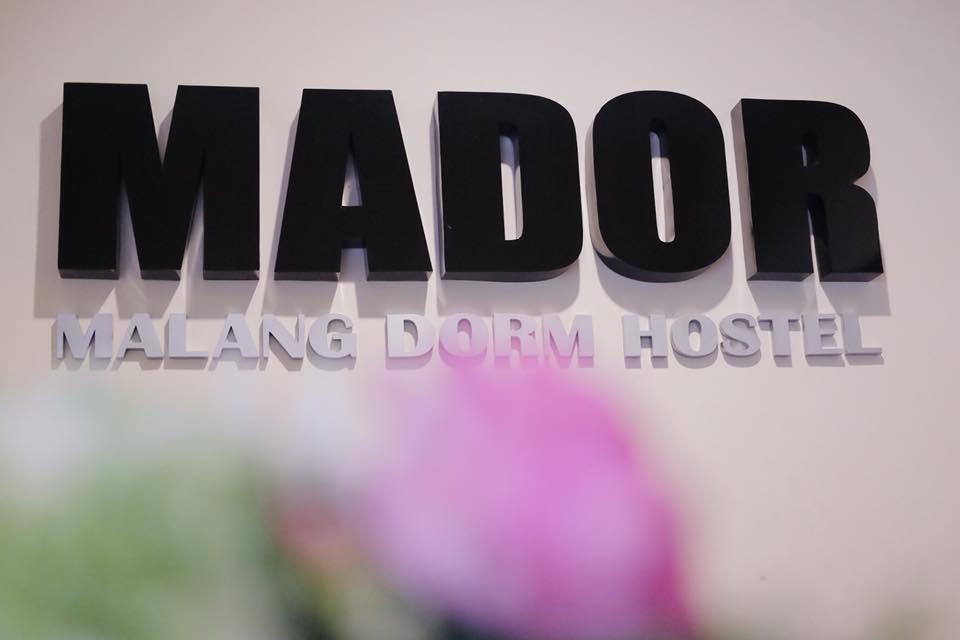 Mador Malang Dorm Hostel エクステリア 写真